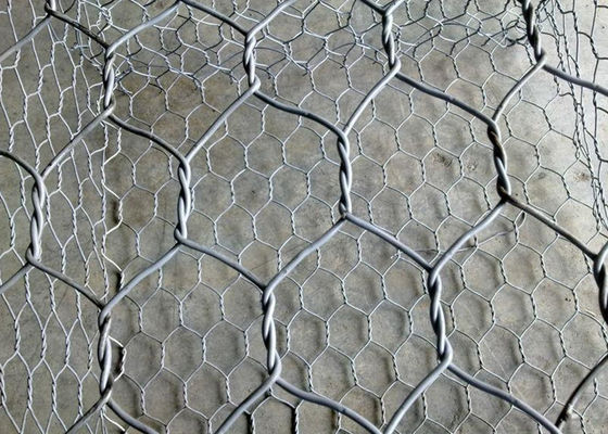 GI 25mm BWG18 Hexagon Metal Mesh For Poultry Fence